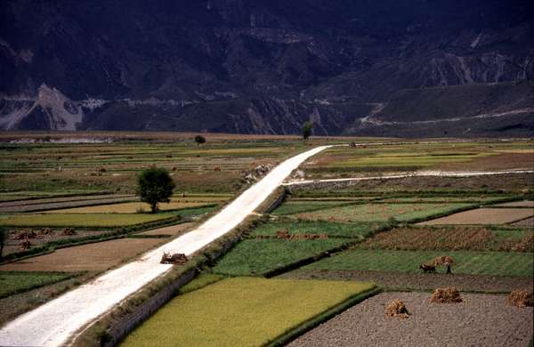 photo of China, Yunnan province, around Lijiang, rural Chinese landscape above the Tiger Leaping Gorge