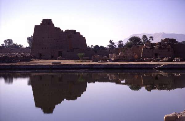 photo of Egypt, Luxor, lake in Karnak temple