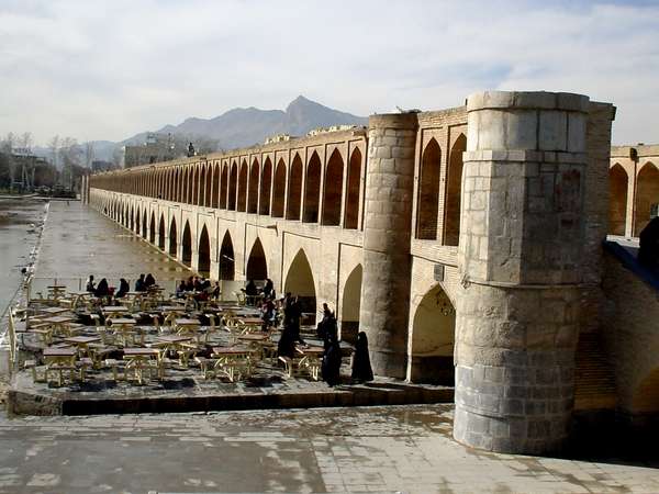 photo of Iran, Isfahan (Esfahan), Siose Pol (siosepol) bridge (bridge of 33 arches), one of the several medieval bridges which are characterising Isfahan
