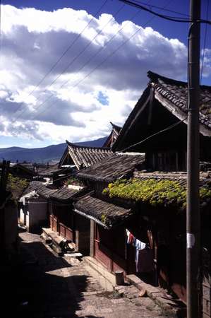photo of China, Yunnan province, view of the beautiful old Chinese village of Lijiang