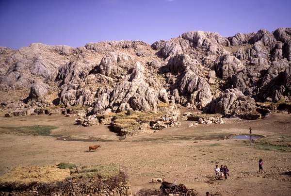 photo of Eastern Turkey, around Malatya, kurdish village close to Nemrut Daghi