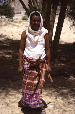 photo of Yemen, villager in Wadi Hadramaut