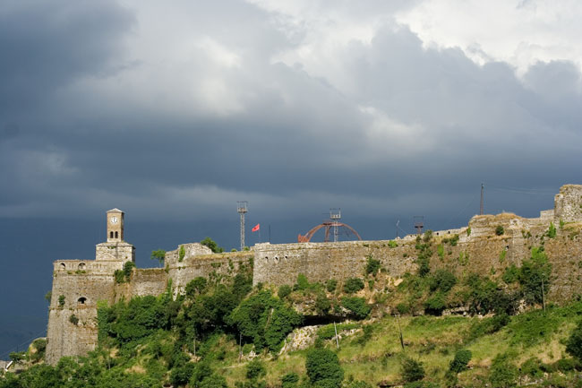 Albania photo: Gjirokastra (Gjirokaster), Citadel fortress castle, clock-tower, terrace, walls and fortifications. 