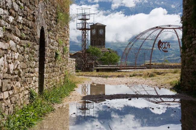 Albania photo: Gjirokastra (Gjirokaster), Citadel fortress castle, clock-tower, terrace, walls and fortifications. 